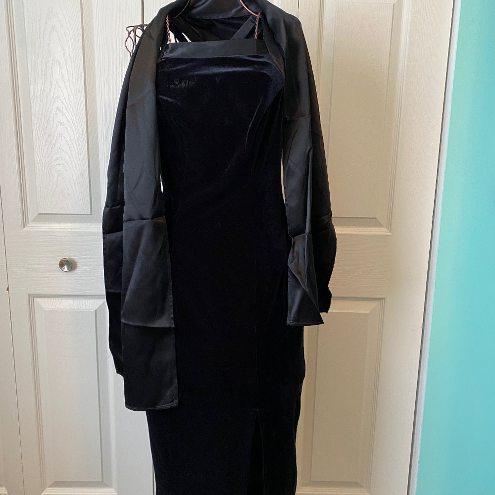 Long Black Velvet Prom Homecoming Formal Dress
